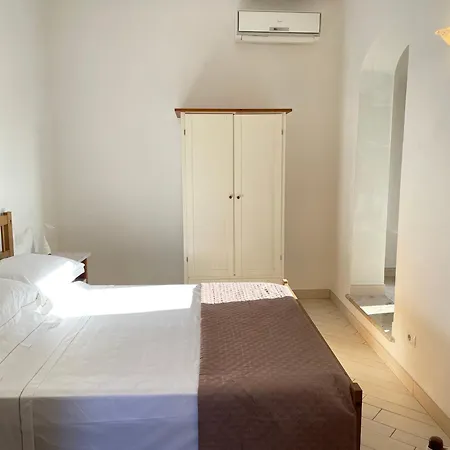 Guest house Mama House